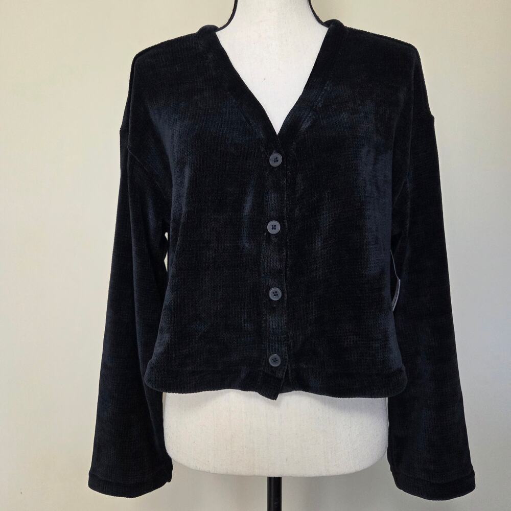 NWT Old Navy M Cozy Cropped Chenille Button Down Oversized Cardigan Black